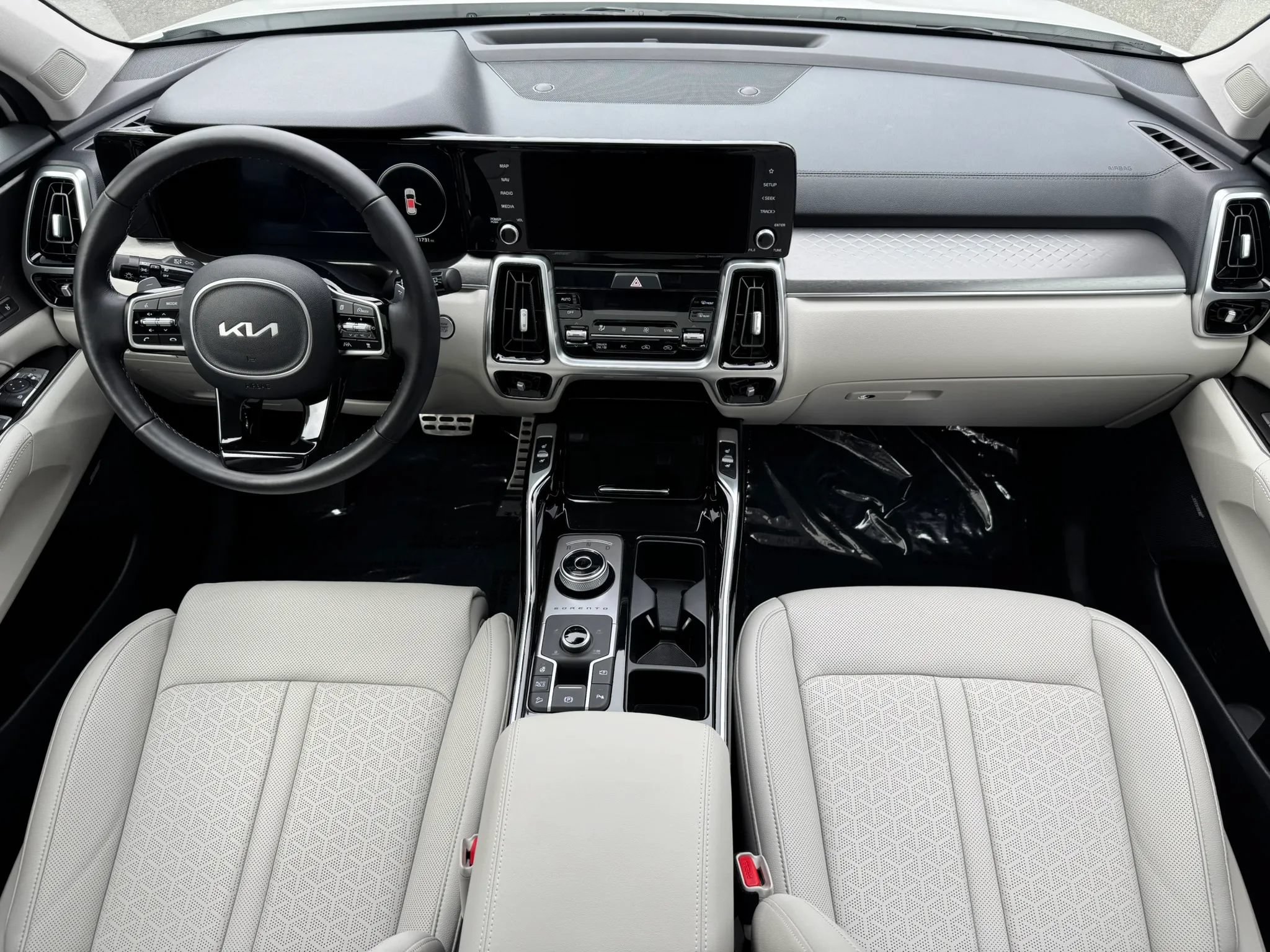 Used 2023 Kia Sorento SX Prestige w/ Panoramic Sunroof Package AWD/4WD image 22