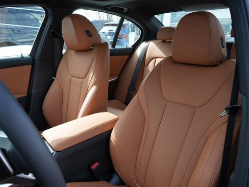 New 2026 BMW 330i xDrive Sedan w/ M Sport Package image 4