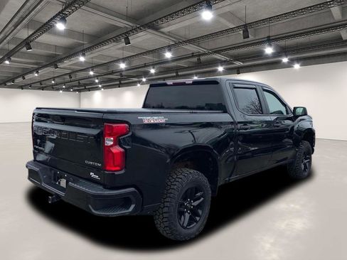 Used 2019 Chevrolet Silverado 1500 Custom Trail Boss w/ Custom Convenience Package image 7