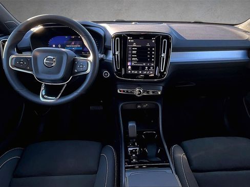 New 2026 Volvo XC40 B5 Ultra w/ Climate Package image 5