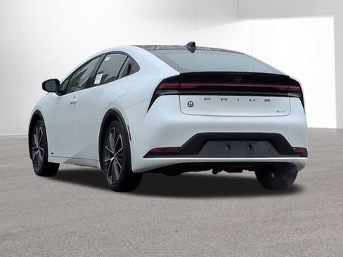 New 2026 Toyota Prius XLE image 8