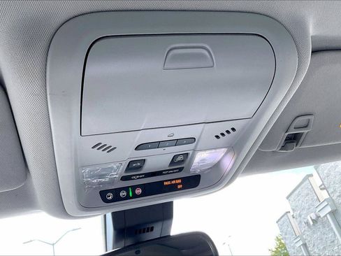 Used 2019 Chevrolet Equinox Premier AWD/4WD image 31