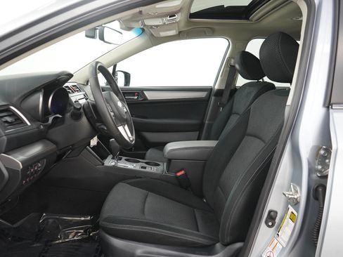 Used 2017 Subaru Outback 2.5i Premium AWD/4WD image 22