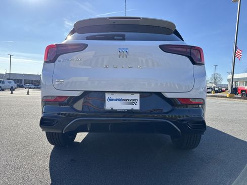 Used 2026 Buick Encore GX Sport Touring w/ Comfort Package image 9