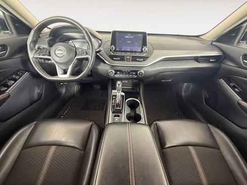 Used 2024 Nissan Altima 2.5 SR AWD/4WD image 10