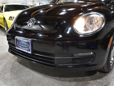 Used 2012 Volkswagen Beetle 2.5 image 4
