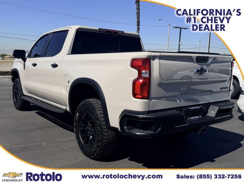 Used 2026 Chevrolet Silverado 1500 ZR2 w/ Dark Appearance Package AWD/4WD image 4