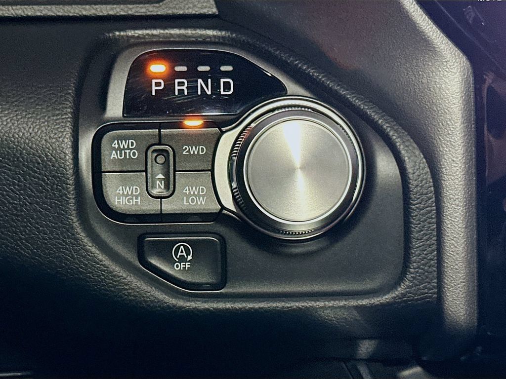 Used 2023 RAM 1500 Laramie AWD/4WD image 14