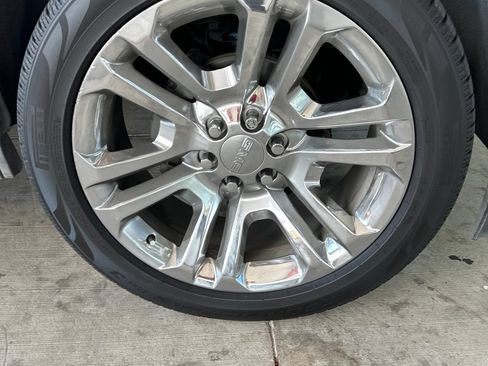 Used 2018 GMC Yukon SLT w/ Premium Edition RWD image 20