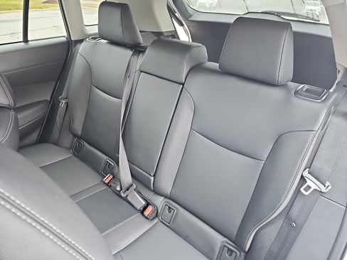 Used 2022 Toyota Corolla Cross XLE image 14