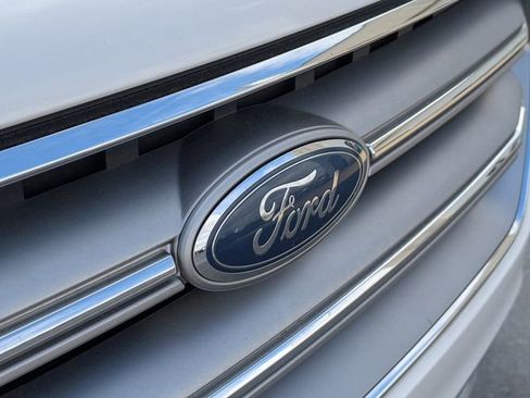 Used 2017 Ford Escape SE w/ SE Leather Comfort Package image 5