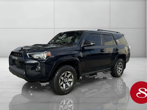 Used 2020 Toyota 4Runner TRD Off-Road Premium image 4