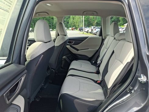 Used 2024 Subaru Forester AWD/4WD image 10
