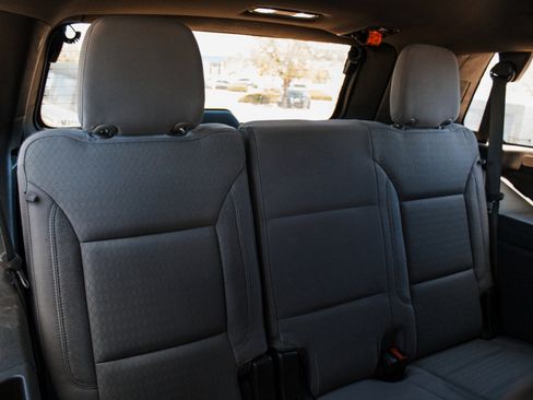 Used 2021 GMC Yukon SLE RWD image 26
