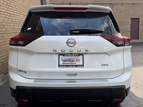 New 2026 Nissan Rogue SV AWD/4WD image 10