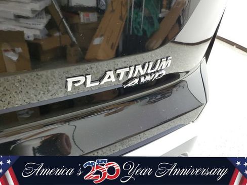 Used 2023 Nissan Pathfinder Platinum w/ Cargo Package AWD/4WD image 6