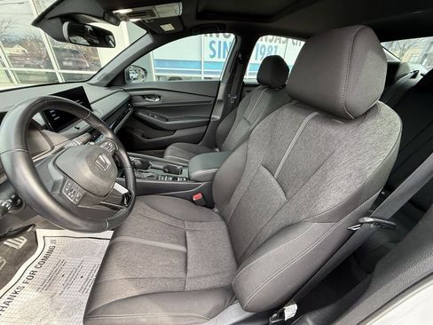 Used 2023 Honda Accord Sport image 8