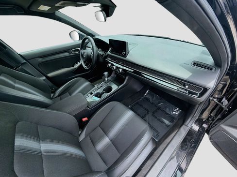 Certified 2025 Honda Civic Sport image 31