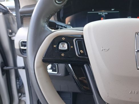 Certified 2023 Lincoln Corsair Reserve FWD image 16