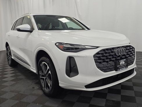 New 2025 Audi Q5 Premium image 8