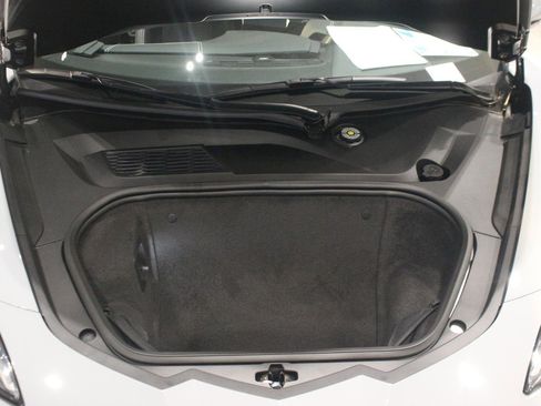 Used 2025 Chevrolet Corvette Stingray Coupe w/ Battery Protection Package image 9