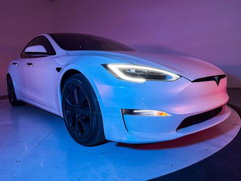 Used 2022 Tesla Model S AWD/4WD image 6