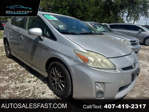Used 2010 Toyota Prius Two FWD image 1