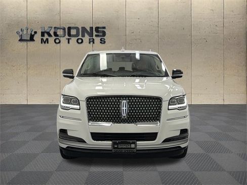 Used 2022 Lincoln Navigator L Reserve image 3