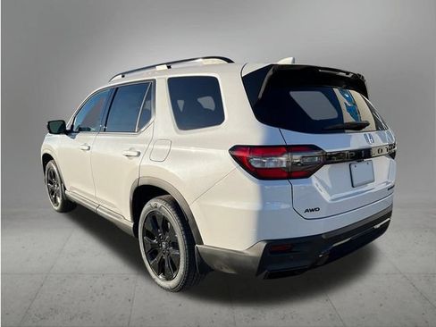 New 2026 Honda Pilot Black Edition image 3