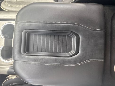 Used 2021 GMC Yukon SLT RWD image 20