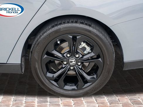 Certified 2025 Honda Accord SE image 38