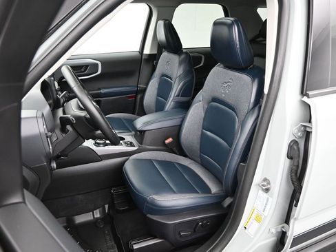 Used 2024 Ford Bronco Sport Outer Banks w/ Tech Package image 11