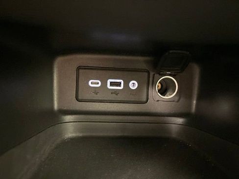 Used 2019 Chevrolet Equinox LT w/ Driver Convenience Package FWD image 24