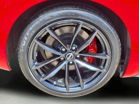 Certified 2025 Nissan Z Performance w/ Floor Mat Package RWD image 9