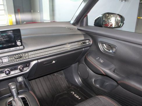 Used 2025 Honda HR-V Sport image 23