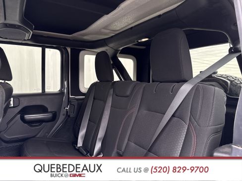 Used 2019 Jeep Wrangler Unlimited Rubicon image 32