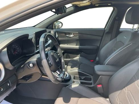 Used 2023 Kia Forte GT-Line w/ GT-Line Premium Package FWD image 10
