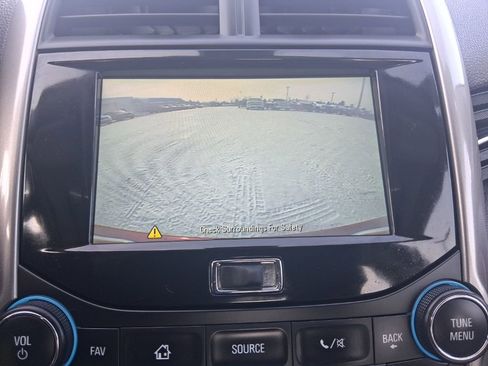 Used 2014 Chevrolet Malibu LT image 24