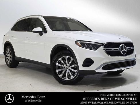 Used 2026 Mercedes-Benz GLC 300 4MATIC image 1