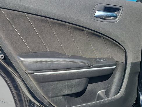 Used 2023 Dodge Charger SXT RWD image 18