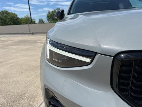 Certified 2026 Volvo XC40 B5 Plus AWD/4WD image 12