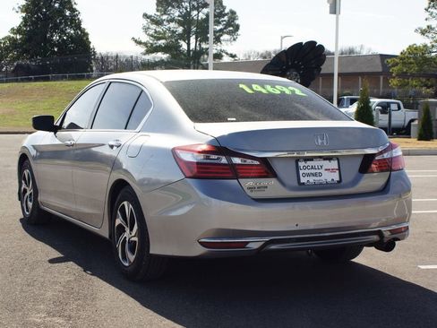 Used 2016 Honda Accord LX image 11