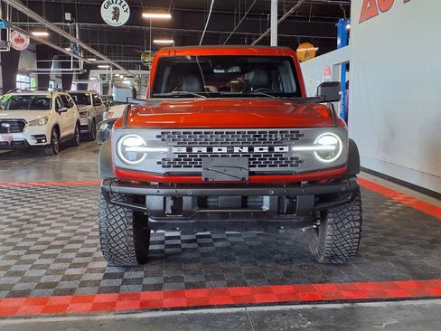 Used 2022 Ford Bronco Badlands image 2