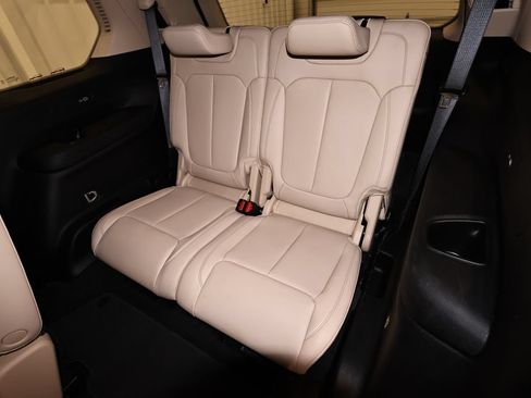 Used 2021 Jeep Grand Cherokee L Limited AWD/4WD image 19