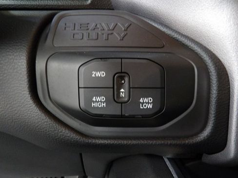 Used 2025 RAM 2500 Big Horn AWD/4WD image 64