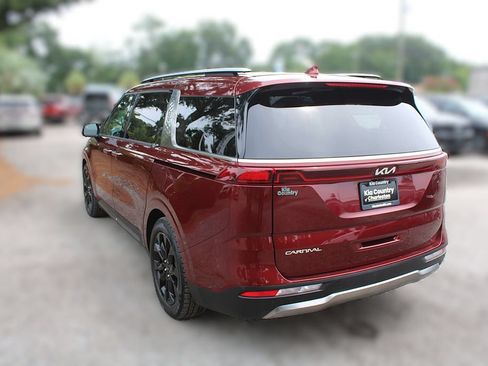 Used 2023 Kia Carnival SX Prestige FWD image 15