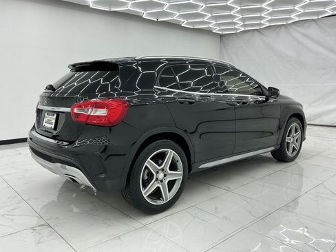 Used 2015 Mercedes-Benz GLA 250 w/ Premium Package image 11
