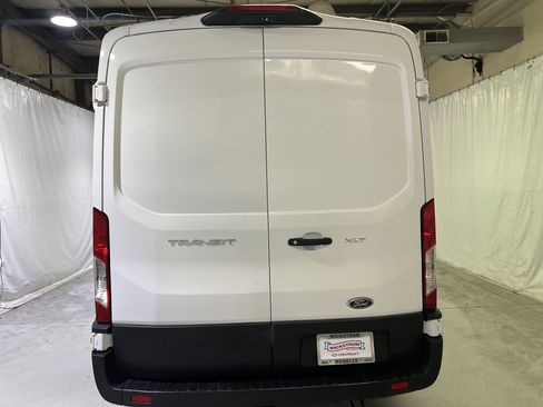 Used 2023 Ford Transit 250 Medium Roof AWD image 9