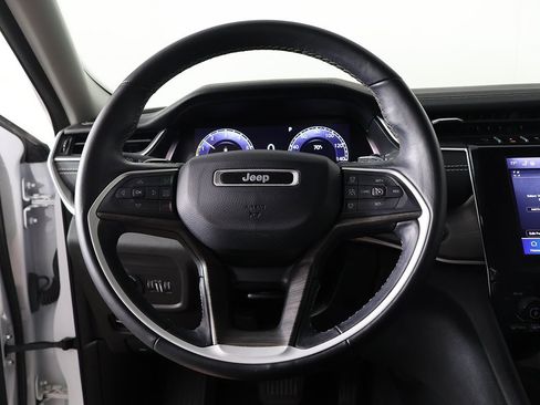 Used 2022 Jeep Grand Cherokee L Limited image 39