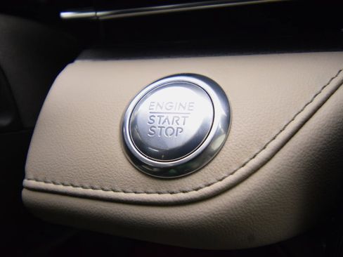 Used 2024 Lincoln Nautilus Premier AWD/4WD image 36